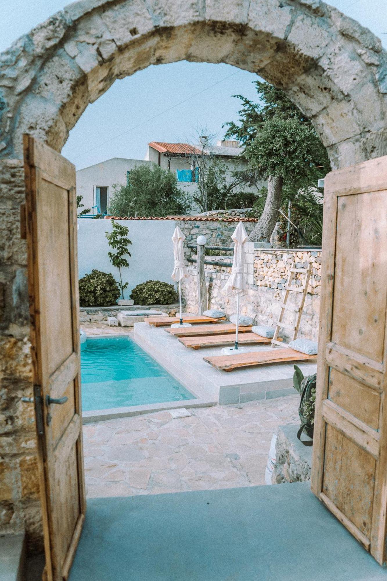 הוילה Arménoi Antonia'S Stonebuilt Mansion With A Private Pool מראה חיצוני תמונה