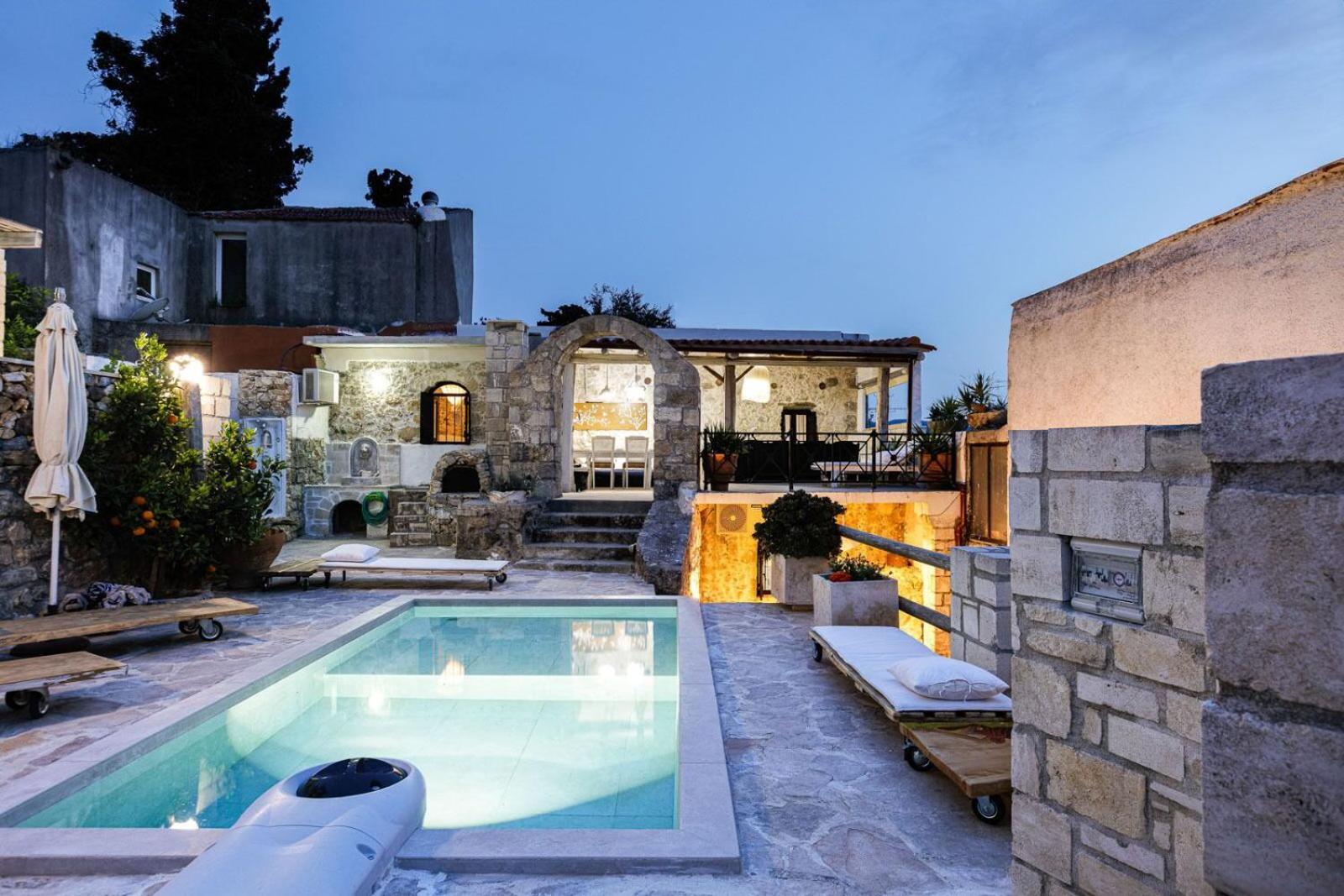 הוילה Arménoi Antonia'S Stonebuilt Mansion With A Private Pool מראה חיצוני תמונה